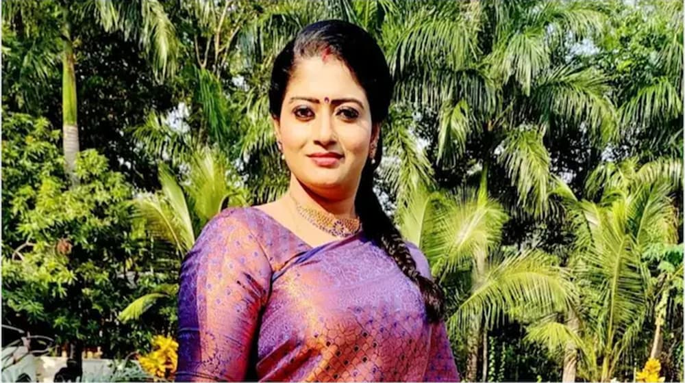 নিজ বাসা থেকে অভিনেত্রী রেঞ্জুশার ঝুলন্ত মরদেহ উদ্ধার