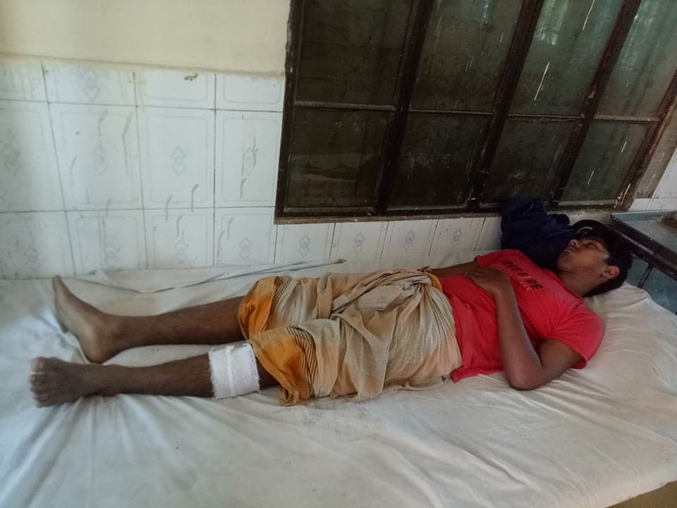 শত্রুতার জেরে জমির ধান কেটে নিয়ে গেল প্রতিপক্ষ!