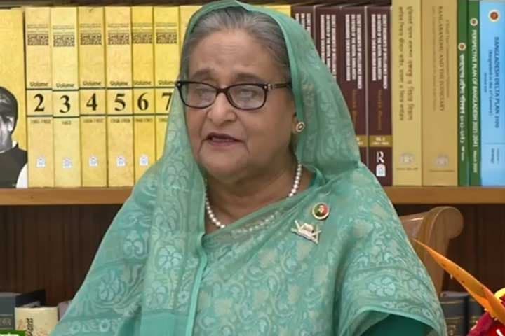 সবাইকে ব্যাংকিং সেবার আওতায় আনতে হবে : প্রধানমন্ত্রী