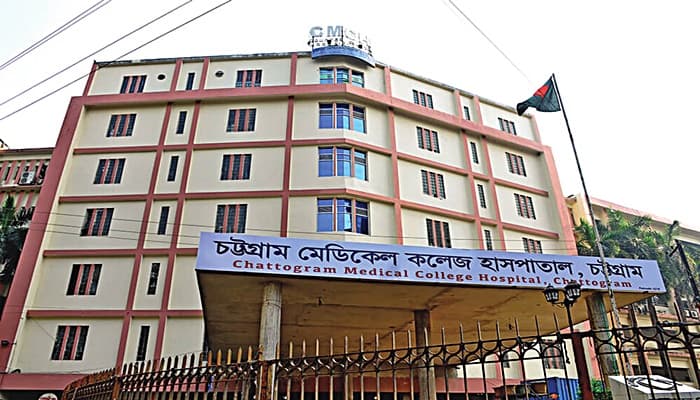 গ্যাসের লাইনের লিকেজ থেকে বিস্ফোরণে একই পরিবারের দগ্ধ ৬