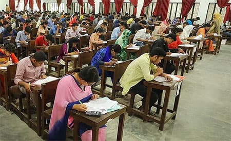 ৮৩ শতাংশ ফেল ঢাবি ‘খ’ ইউনিটে