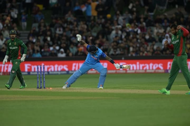 বাংলাদেশের সামনে ১৮৫ রানের লক্ষ্য ভারতের