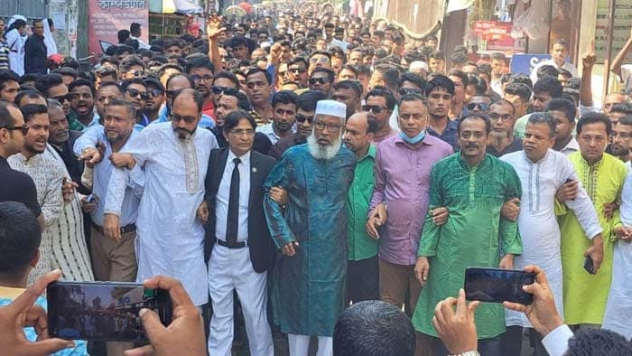 বিএনপি জামায়াতের নৈরাজ্যর প্রতিবাদে পিরোজপুরে আ.লীগের বিক্ষোভ