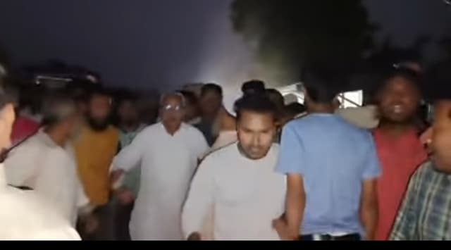 আত্রাইয়ে আ.লীগের মিছিলে ককটেল নিক্ষেপ, আহত ২ আটক ১