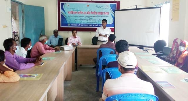 আশাশুনিতে মৎস্য সম্পদ সংরক্ষণ ও ব্যবস্থাপনা বিষয়ক প্রশিক্ষণ