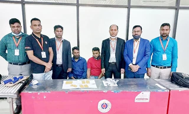 ৩ কোটি টাকার স্বর্ণের পেস্টসহ ২ যাত্রী আটক