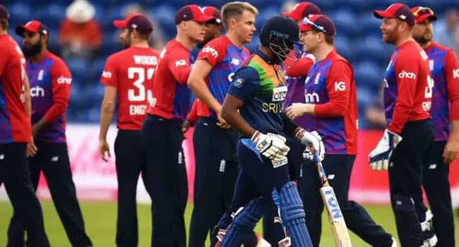 ইংল্যান্ড ১৪২ রান করলেই বিশ্বকাপ শেষ অস্ট্রেলিয়ার