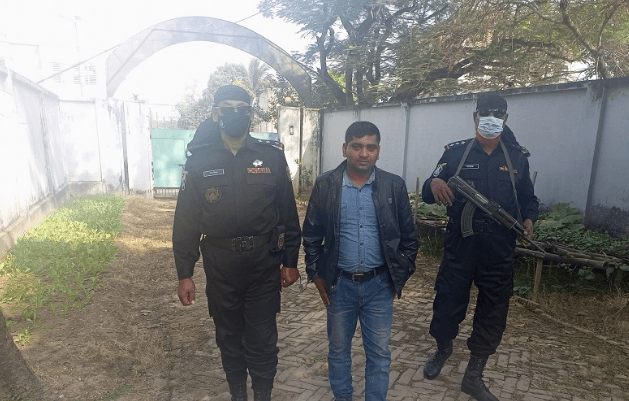 গাংনীতে একাধিক মামলার আসামী কনক আগ্নেয়াস্ত্রসহ গ্রেফতার