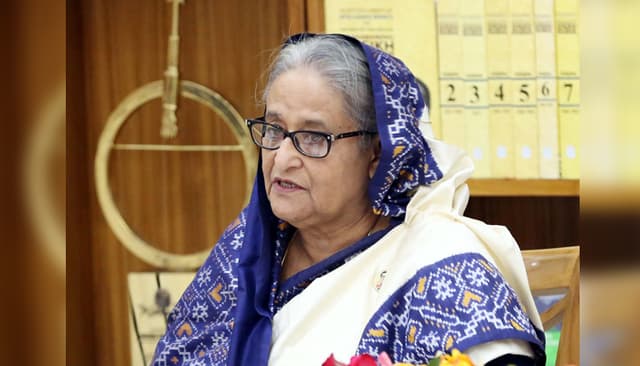 সাশ্রয়ী সতর্ক ও মিতব্যয়ী হতে বললেন প্রধানমন্ত্রী