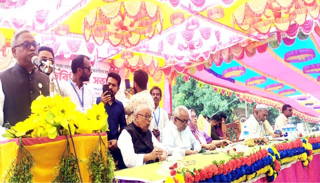 আগামীতেও শেখ হাসিনাকে প্রধানমন্ত্রী করার কোন বিকল্প নেই : এমপি হেলাল