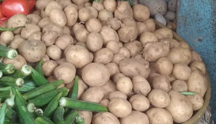 আমদানিকৃত ভারতীয় আলু খুচরা বাজারে কেজি ৮০ টাকা !