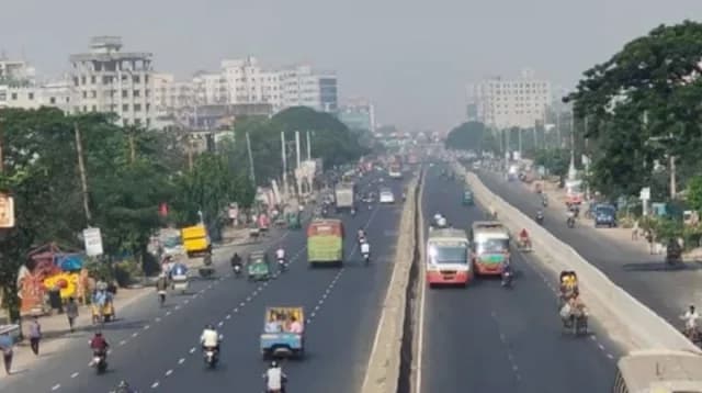 বিএনপি-জামায়াতের তৃতীয় দফা অবরোধের দ্বিতীয় দিন আজ