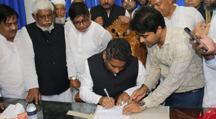 দায়িত্ব থেকে সরে দাড়ালেন বরিশাল সিটি মেয়র সাদিক