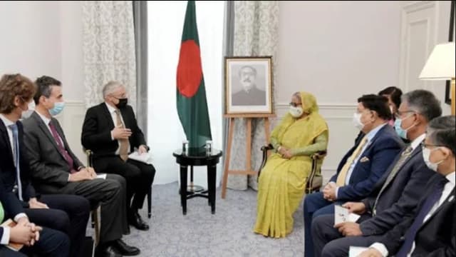 ফরাসি ব্যবসায়ীদের বিনিয়োগের আহ্বান শেখ হাসিনার