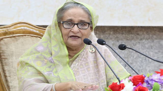 মর্যাদা অক্ষুণ্ণ রেখে দেশকে এগিয়ে নিতে হবে: প্রধানমন্ত্রী