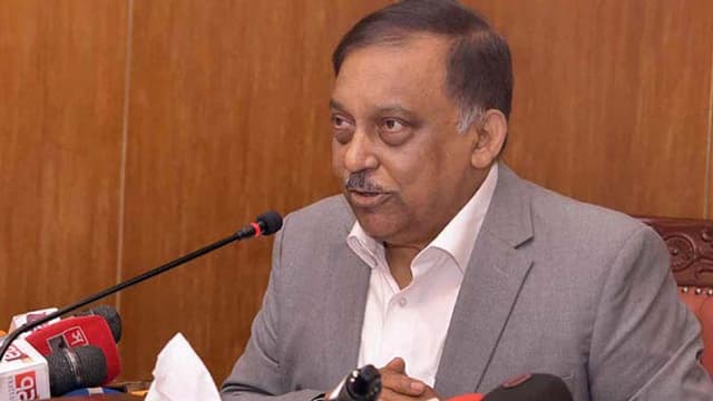 দেশ কঠিন সময় পার করছে : স্বরাষ্ট্রমন্ত্রী