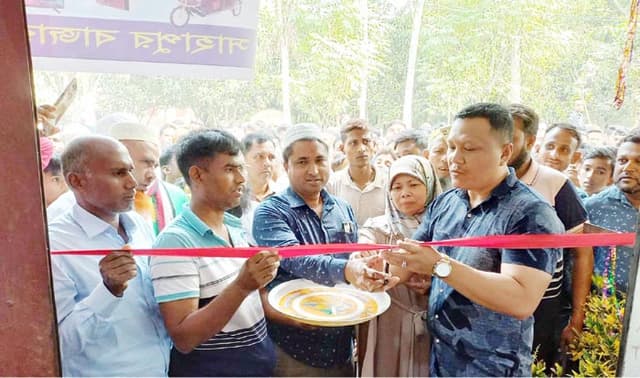 ধামইরহাটে এস এ মেশিনারিজ এন্টারপ্রাইজ এর উদ্বোধন