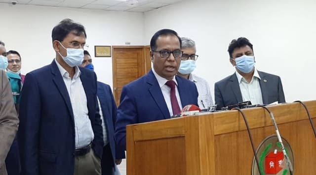 আজকের নির্বাচনে কেউ ভোটকেন্দ্রে মারা যায়নি: ইসি সচিব