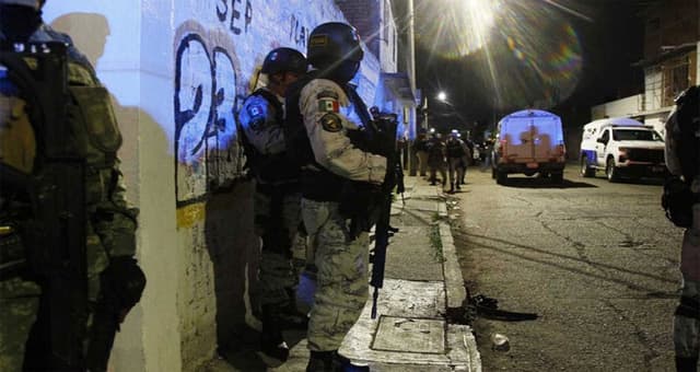 মেক্সিকোতে বারে বন্দুক হামলা, ৪ নারীসহ নিহত ৯