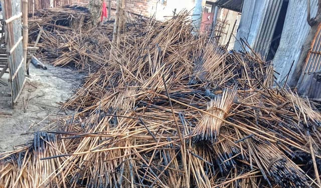 গাংনীতে রাতের আঁধারে দুর্বৃত্তদের অগ্নিসংযোগ