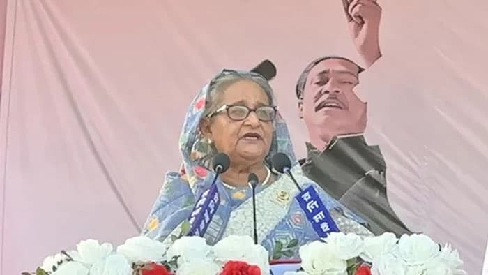 বাবার মতো প্রয়োজনে রক্ত দিতে প্রস্তুত আছি: প্রধানমন্ত্রী