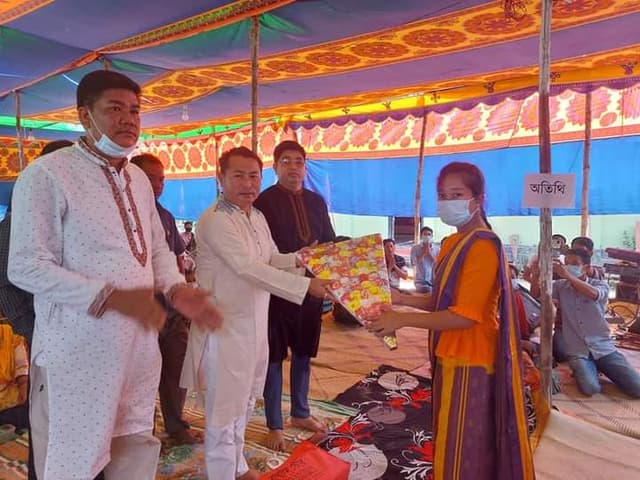 মাটিরাঙ্গা আর্য্য মার্গ্য বনবিহারে কঠিন চিবর দান অনুষ্টিত