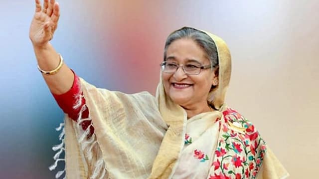 নরসিংদী পৌঁছেছেন প্রধানমন্ত্রী