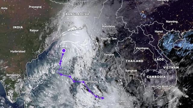 শুক্রবার আঘাত হানতে পারে  ঘূর্ণিঝড় ‘মিধিলি’