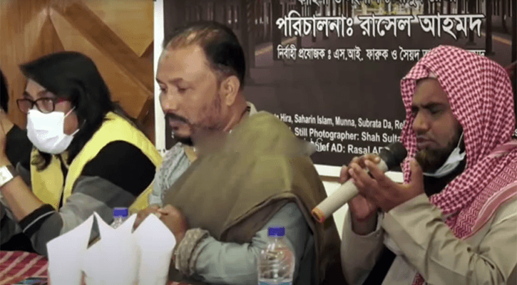 সিনেমা লাভের জন্য মুক্তিতে মোনাজাত!