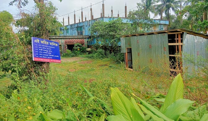 কুয়াকাটায় রাতের আধারে জমি দখল, আতংকিত বিনিয়োগকারীরা