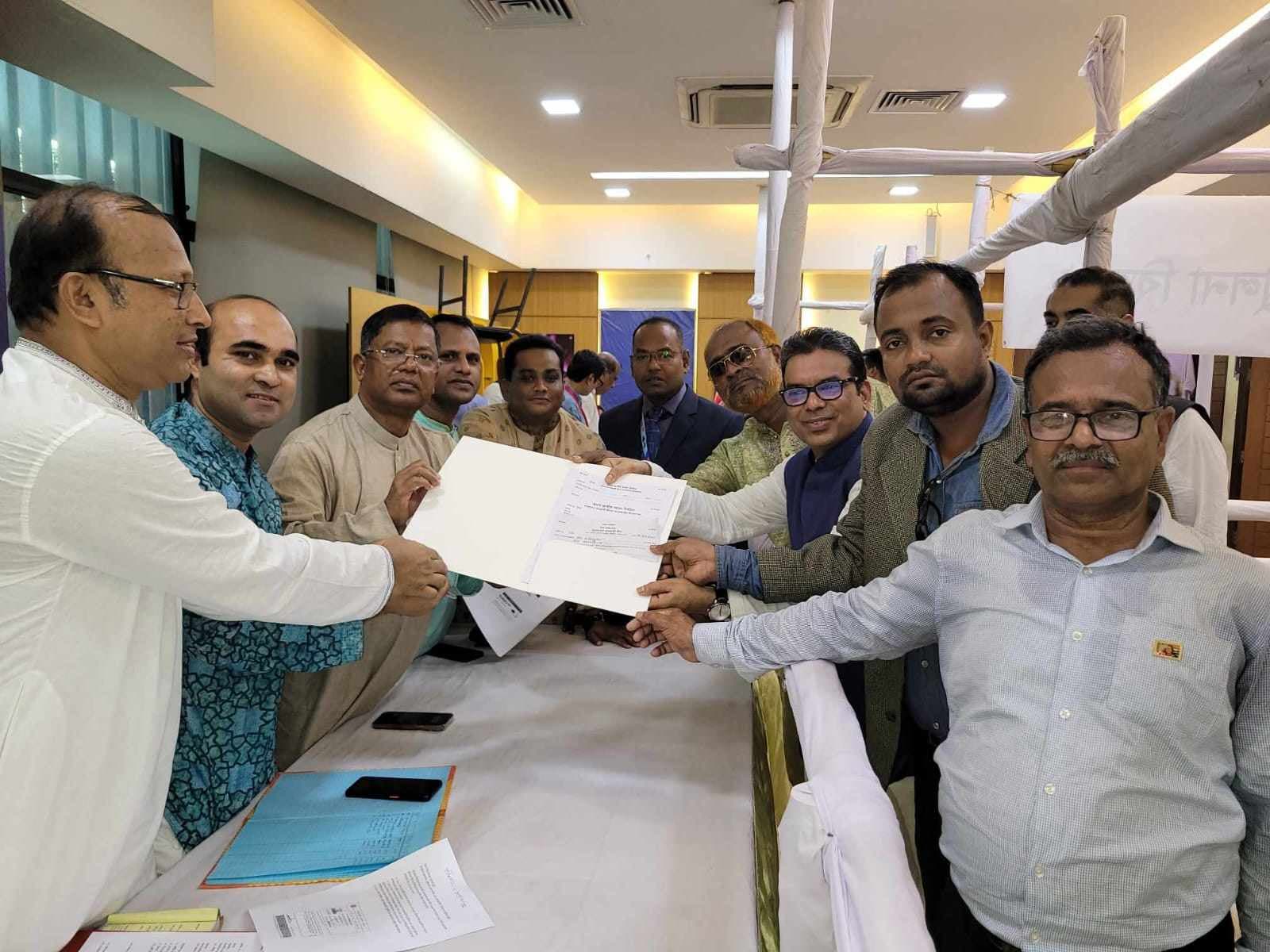 দেড় ঘণ্টায় আ.লীগের ১৯০ মনোনয়ন ফরম বিক্রি