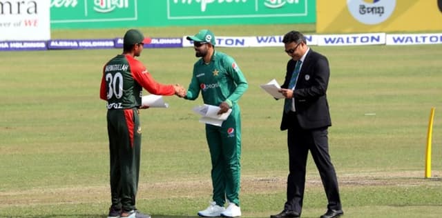 পাকিস্তানের বিপক্ষে টস জিতে ব্যাটিংয়ে বাংলাদেশ