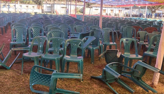 পাঁচবিবিতে বিএনপির সম্মেলনে ককটেল হামলা