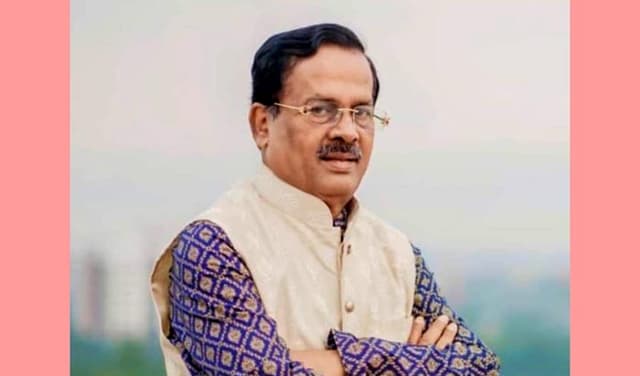 বরিশাল সদর আসনের মনোনয়ন সংগ্রহ করলেন নানক