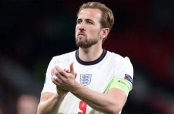 খেলতে নেমেই হলুদ কার্ড দেখতে পারেন হ্যারি কেইন!