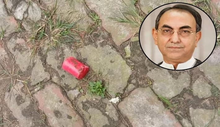 মির্জা আব্বাসের বাসায় ককটেল বিস্ফোরণ