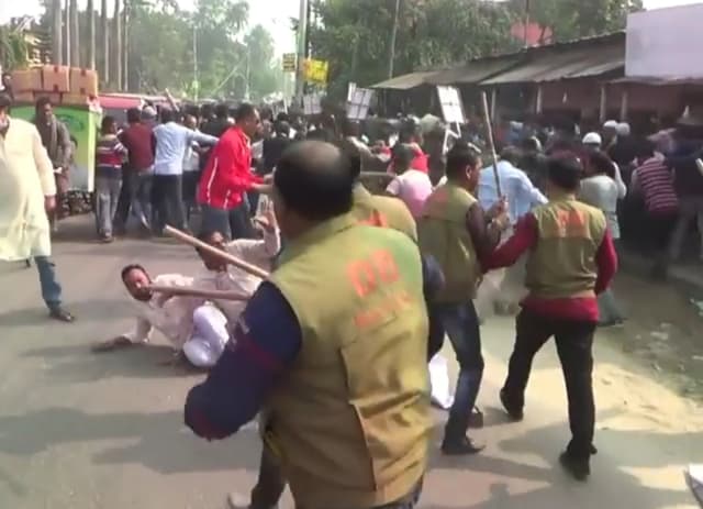 নাটোরে পুলিশ-বিএনপি সংঘর্ষ, সাংবাদিকসহ আহত ২০