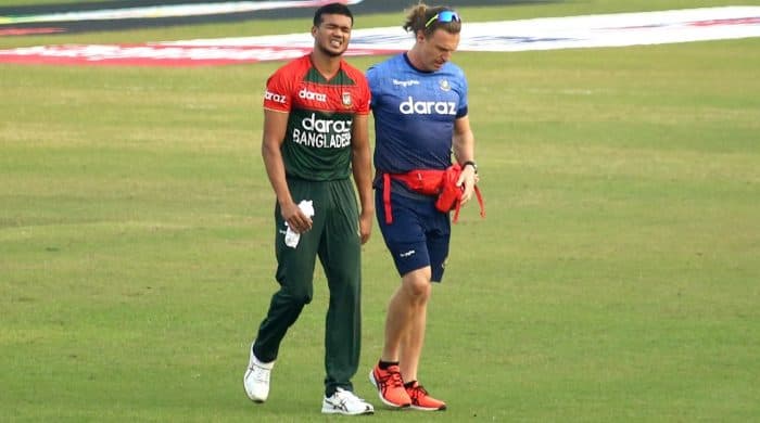 হাসপাতালে নেওয়া হয়েছে তাসকিনকে