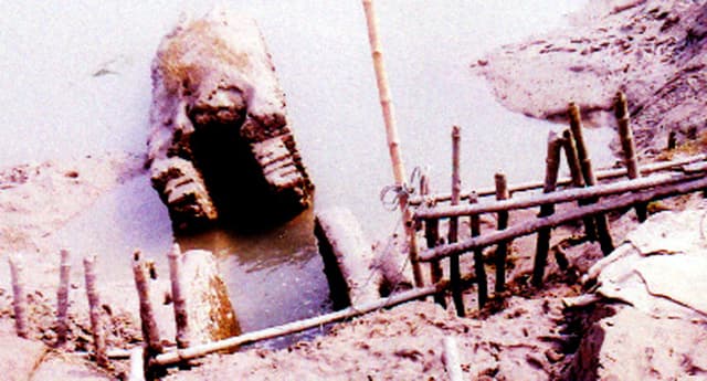 আশাশুনিতে ওয়াপদা বাঁধ কেটে চিংড়ি চাষ, প্লাবনের আশাংকা