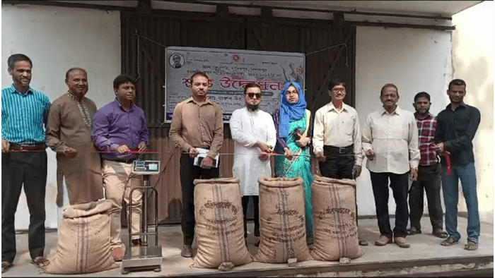 হিলিতে আমন ধান ও চাল সংগ্রহের উদ্বোধন