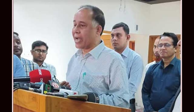 সেনাবাহিনী-পুলিশ দিয়ে সুষ্ঠু নির্বাচন সম্ভব নয় : সিইসি