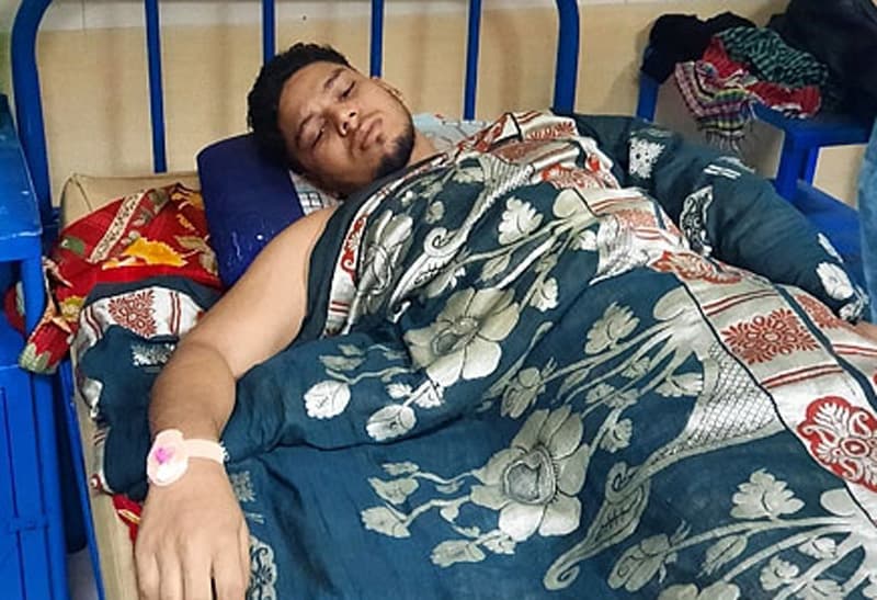 ঝিনাইদেহ আর্জেটিনা সমর্থকদের হামলায় হাসপাতালে সৌদি সমর্থক
