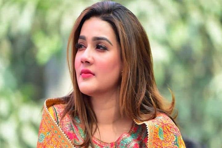 নৌকা না পেয়ে স্বতন্ত্র প্রার্থী হলেন মাহিয়া মাহি