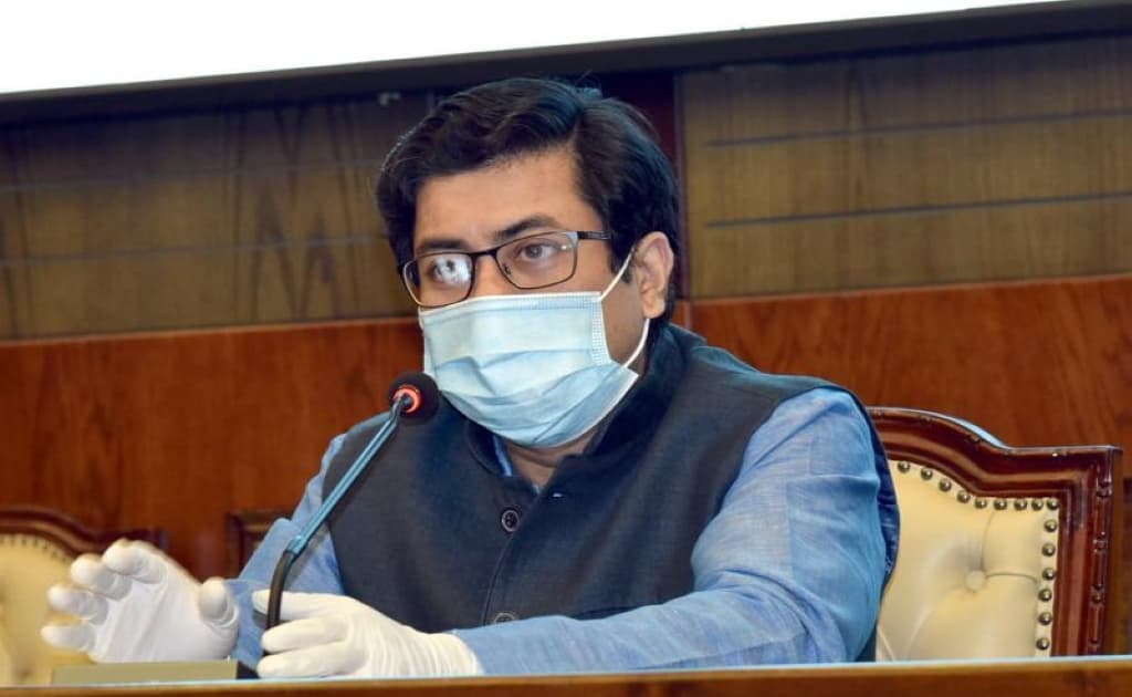১ ডিসেম্বর থেকে নগর পরিবহন চালু সম্ভব নয়: মেয়র তাপস