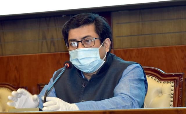 ১ ডিসেম্বর থেকে নগর পরিবহন চালু সম্ভব নয়: মেয়র তাপস