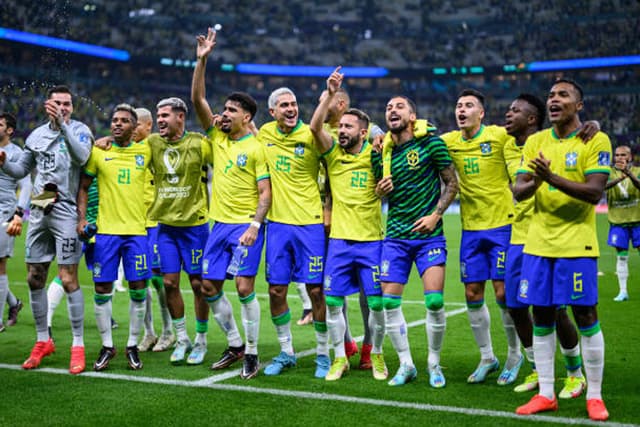 দুই পরিবর্তন নিয়ে মাঠে চোটাক্রান্ত ব্রাজিল