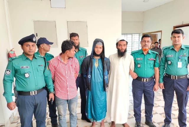 বরিশালে বন্ধুর হবু স্ত্রীকে ধর্ষণ, মাদ্রাসা শিক্ষকসহ গ্রেফতার-৩