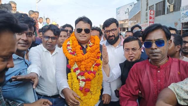 হাজারো মানুষের ভালোবাসায় সিক্ত শিবলী সাদিক