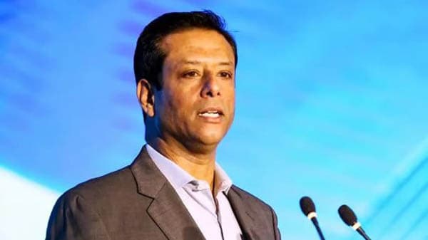 পদত্যাগ করলেন জয়