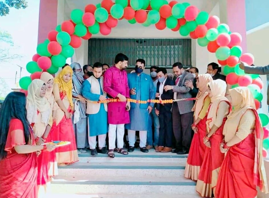 হাকিমপুর মহিলা কলেজে নতুন ভবনের উদ্বোধন ও নবীন বরণ অনুষ্ঠান